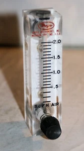 Misuratore di portata 1/8 FNPT (.2-2 SCFH Air) serie Dwyer Visi-Float VFA-2-SSV - Foto 1 di 4