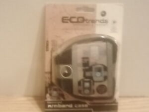 NEW  ECOtrends TECHNOLOGY  UNIVERSAL ARMBAND CASE