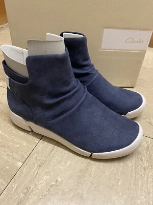 Clarks UK 5 D Tri Pearl Navy Nubuck Boots Leather Slip On - Image 1 of 4