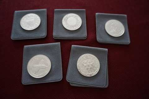 BRITISH VIRGIN ISLANDS 1985 $20 .925 SILVER CROWN - LOT 5 DIFFERNT TYPES Cover
