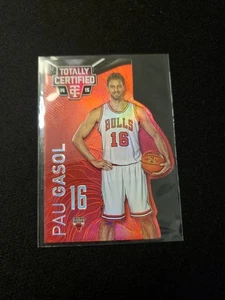2014-15 Panini Totally Certified Platinum Red Die Cut #83 Pau Gasol 132/135 (C) - Bild 1 von 2