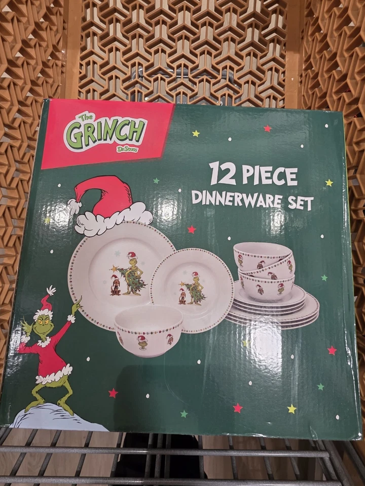 Juego de cena de Navidad Dr. Seuss Grinch 12 piezas Foto 1 de 1