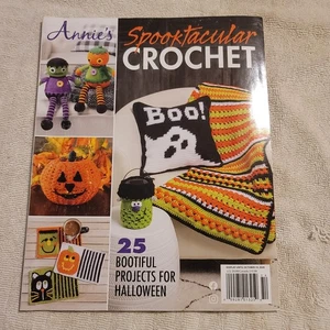 M266. SpookTacular Crochet Annie's Magazine - Picture 1 of 2