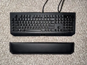 Razer Gaming Keyboard BlackWidow Chroma V2 Orange Switch Wrist Rest - Picture 1 of 8