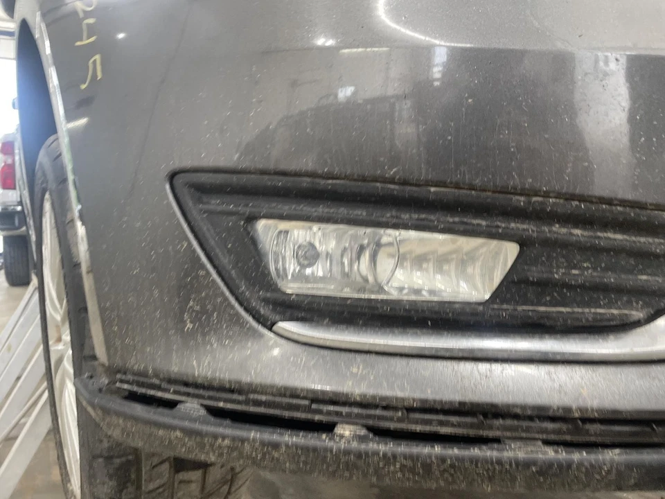 Luz de conducción usada se adapta a: Ford Focus 2016 grado de conducción antiniebla A Foto 1 de 4