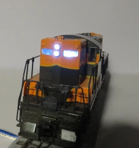 Atlas/Kato HO Great Northern GP-7 DCC, Directional LED Lights, Knuckle Couplers - Picture 1 of 8