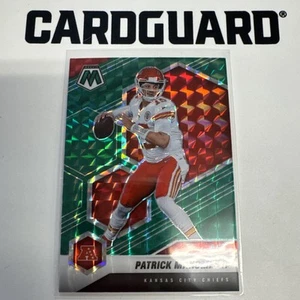 2021 Panini Mosaic - Variations AFC Patrick Mahomes II #221 Mosaic Green Prizm - Picture 1 of 4