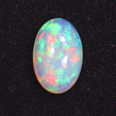 2.77Cts PINFIRE OVAL Multi color Pattern Natural Welo WHITE Opal Gemstone M619 - Image 1 of 2