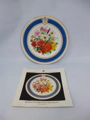 Royal Worcester Queen Elizabeth II 60th Birthday Commemorative Plate with Cer#F2 - Image 1 of 4