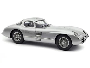 1955 MERCEDES-BENZ 300 SLR UHLENHAUT COUPE SILVER 1/18 DIECAST MODEL CMC M-243 - Picture 1 of 5