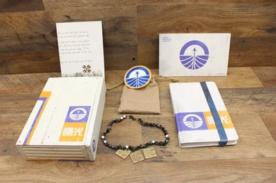 Destiny 2 Shadowkeep 收藏版钢盒手链收藏品无游戏 — 第 1/4 张图片