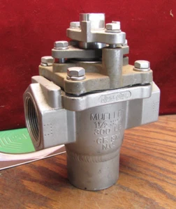 Valvola Mueller 1-1/2" 324 Chem-Plug 300lb CF.8M N.C. C748 1.5-324-01 - Foto 1 di 7
