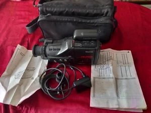 Equipo de grabadora de video 8 SANYO VM-D6P con bolsa de transporte SANYO - Imagen 1 de 9