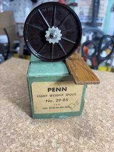 Vintage Penn Ersatz Light Spule #29-85 für Modell 85 Angelrolle Neu im Karton - Bild 1 von 2