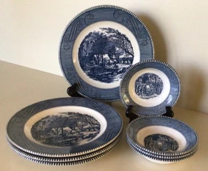 CURRIER & IVES ~ Royal China ~ Eight Pc. Set ~ Dinner Plates & Berry Bowls ~ USA - Picture 1 of 9