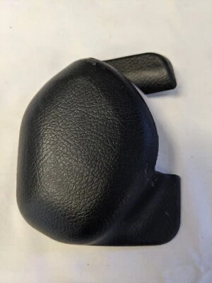 2009 2010 Toyota Corolla S Passenger Side Seat Belt Retractor Cap 73233-12020 — 第 1/3 张图片