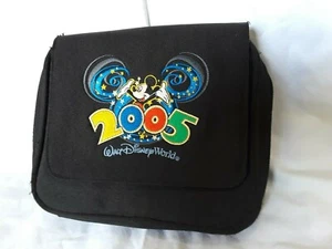 DISNEY VINTAGE 2005 TOPOLINO NERO MARSUPIO RICAMATO MARSUPIO - Foto 1 di 1