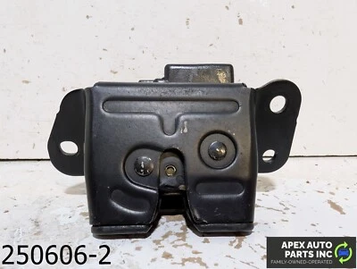 OEM 2011-2013 Kia Sportage 2.4L REAR TRUNK LID DOOR HATCH LATCH LOCK ACTUATOR - Image 1 of 4
