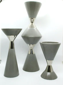 Global Views Dwell Studios Sanduhr Stumpenkerzenhalter Set, grau und silber  - Bild 1 von 12
