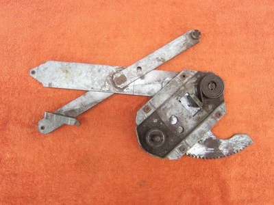 NOS 61 62 63 64 Chevrolet Impala 4 Door Sedan Olds Window Regulator GM 4839938 - Image 1 of 2