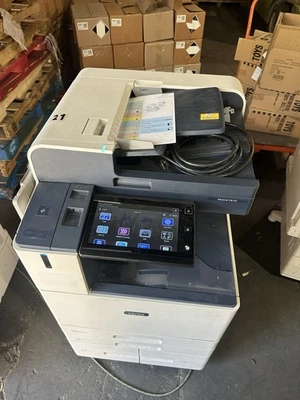 Xerox AltaLink C8145 color copiadora impresora escáner 45 ppm color - 137K metros Foto 1 de 4