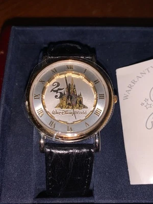 RELOJ DISNEY WORLD 25 ANIVERSARIO EDICIÓN LIMITADA NUMERADO EN CAJA DE MADERA NUEVO Foto 1 de 4