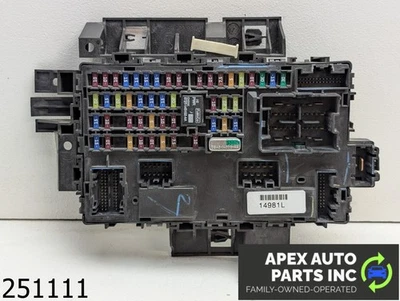OEM 2013 Ford Taurus 3.5L Fuse Box Relay Block Panel - Imagem 1 de 4