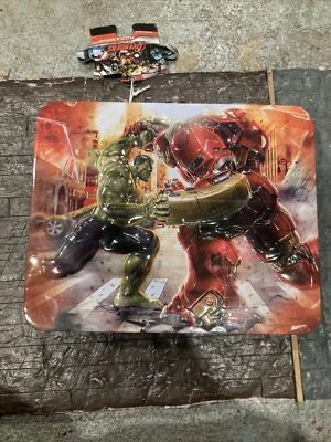 Rompecabezas Marvel Avengers Age of Ultron 100 piezas en estuche de hojalata en relieve ¡Nuevo! Foto 1 de 4
