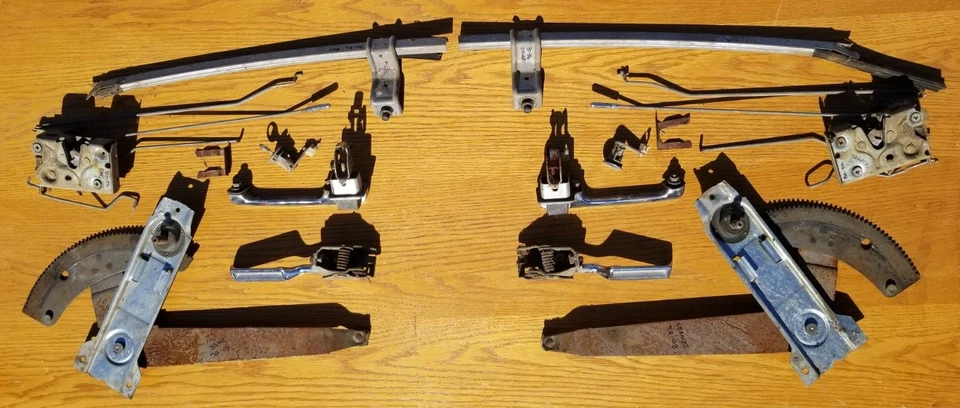 Latch Regulator Door Handle Key 1980-86 Ford Truck Bronco F150 F350 1986 80 82 - Image 1 of 4