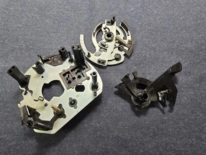 Technics SL-QD33 Turntable Parts - Tone Arm Mount Assembly - Picture 1 of 14