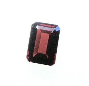 SEHR SCHÖNER 7 x 5 mm SMARAGDSCHLIFF MOSAMBIK GRANAT - Bild 1 von 2