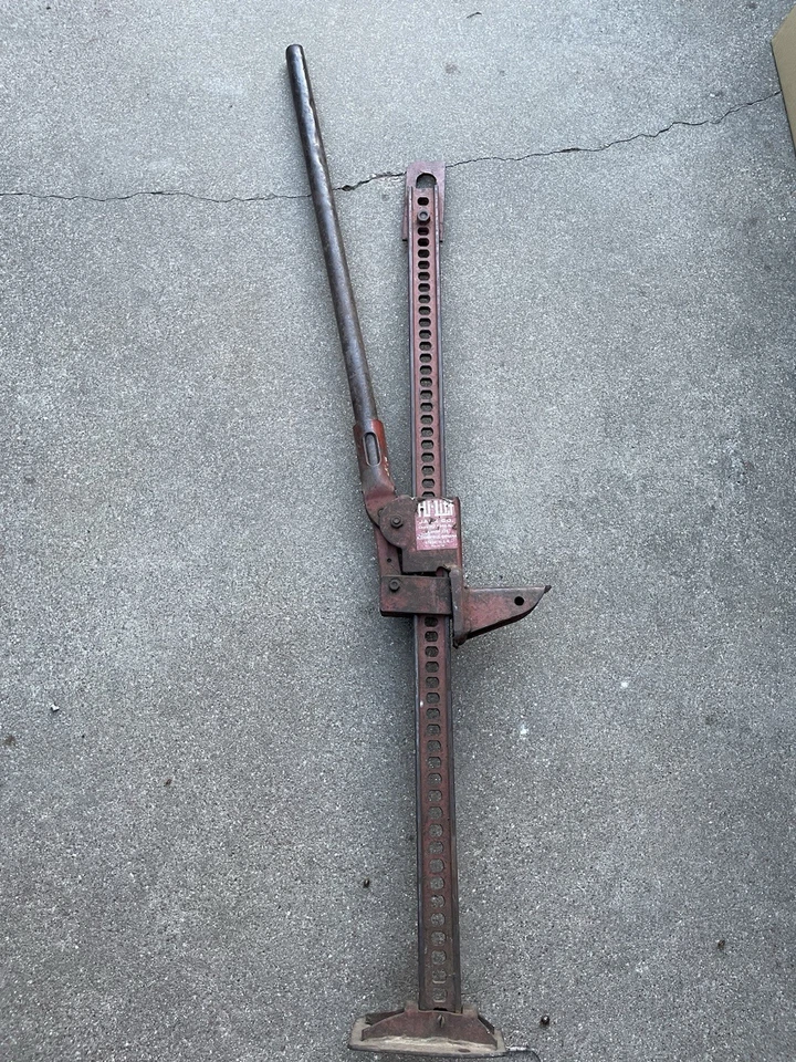 Gato todoterreno Hi-Lift. Usado, totalmente funcional Foto 1 de 2