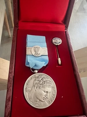 Medalla de Valor Atlético CONI Italia Olímpica Plata en Caja Original Años 70 Foto 1 de 4