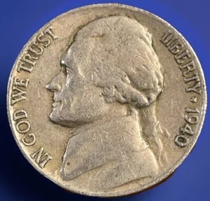 1940-D 5C Jefferson Nickel. JN-019 - Picture 1 of 3