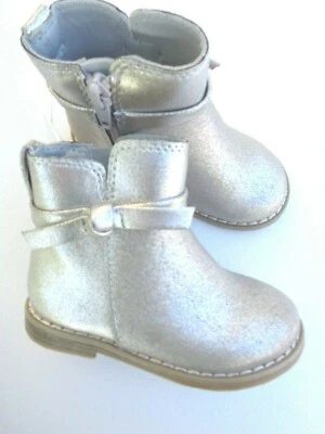 NUEVO BEBÉ GAP Botines Plateados Botas Zapatos Brillo Brillo Niñas 6 5 7 Arco Cuna Foto 1 de 4