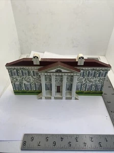 Sheila's 1995 Gone with the Wind Twelve Oaks Plantation Wooden Shelf Sitter 39A- - Picture 1 of 3