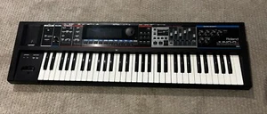 Roland Juno-Gi 61-Key Synthesizer 2010 - Black *USED* - Picture 1 of 9