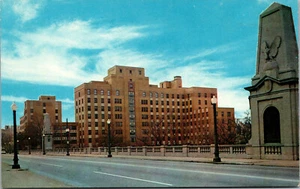 Vtg Delaware Hospital and Washington Street Bridge Wilmington DE Unused Postcard - Picture 1 of 2
