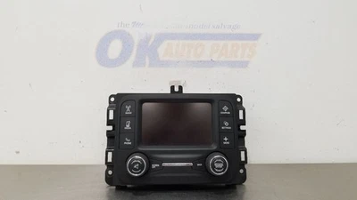 17 DODGE RAM 2500 RADIO AUDIO DISPLAY SATELLITE RECEIVER HEAD UNIT 68271367AD - Image 1 of 4