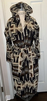 PENDLETON Aztec Southwestern Brown Black Beige Hooded Terry  Robe XSmall - Med - Image 1 of 4