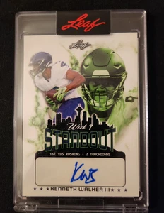 KENNETH WALKER III ROOKIE AUTO 2022 LEAF STANDOUT WEEK 7  18/223 - SEAHAWKS! - Picture 1 of 6