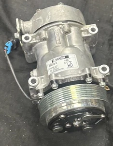 New Sedan 2004039 Compressor - Picture 1 of 2