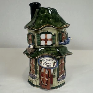 Blue Sky Clayworks Lover's Lane B+B Tealight Candle House by Heather Goldminc - Bild 1 von 6