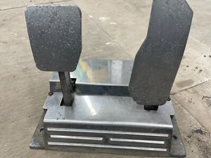 SEGA DRIVING MACHINE PEDAL UNIT - Picture 1 of 3