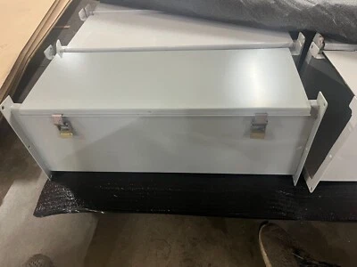 Cajas eléctricas Austin canalón auxiliar/cableado 39XF Foto 1 de 3