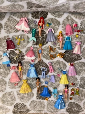 Disney Princess Favorite Moments Polly Pockets + Accessories & Original Bag - Image 1 of 4