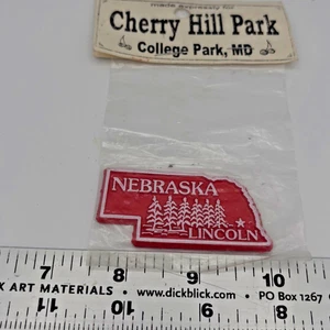 Vintage Kühlschrankmagnet NEBRASKA State Lincoln Gummi Souvenir New Old Stock - Bild 1 von 2