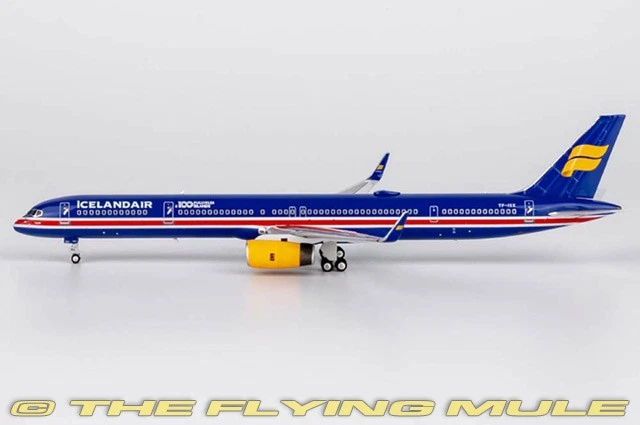 NG 1:400 757-300 Icelandair TF-ISX - Image 1 of 1