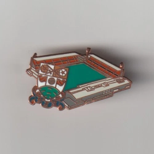 BARNET F.C. 'Hive Stadium' Club Crested Enamel Badge FREE POST UK - Image 1 of 2