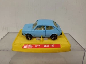 SEAT 127 AZUL CLARO n7 apx 1:64 GUISVAL BOX - Imagen 1 de 8